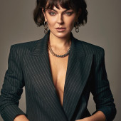 Serinda Swan