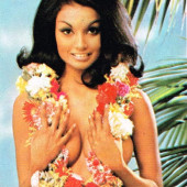 Shakira Caine 