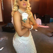 Shirin David