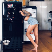 Sophia Thomalla feet