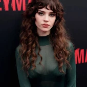 Sophie Thatcher 