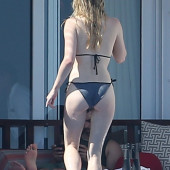Sophie Turner body