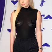 Stassie Karanikolaou braless
