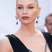 Stella Maxwell