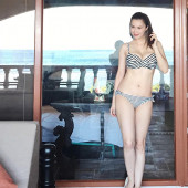 Sunshine Cruz
