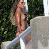 Sylvie Meis sideboob