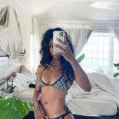 SZA 