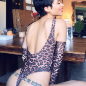 Tanaya Henry 