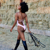 Tanaye White