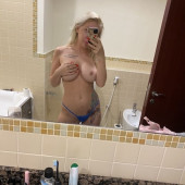 Tara Tabitha 