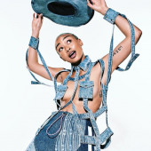Tati Gabrielle 
