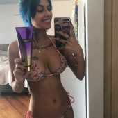 Tati Zaqui bikini