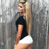 Taynara Conti