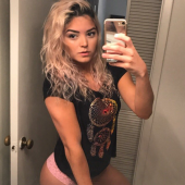 Taynara Conti