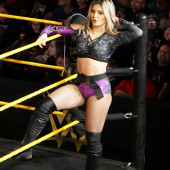 Taynara Conti