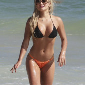 Thaiz Schmitt hot photo