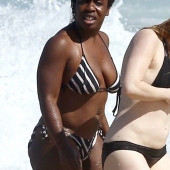 Uzo Aduba bikini