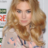 Vanessa Kirby sexy