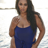 Veronica Pome’e sexy