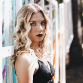 Victoria Villig instagram
